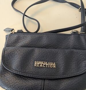 Kenneth Cole Reaction Dark Blue Crossbody Bag